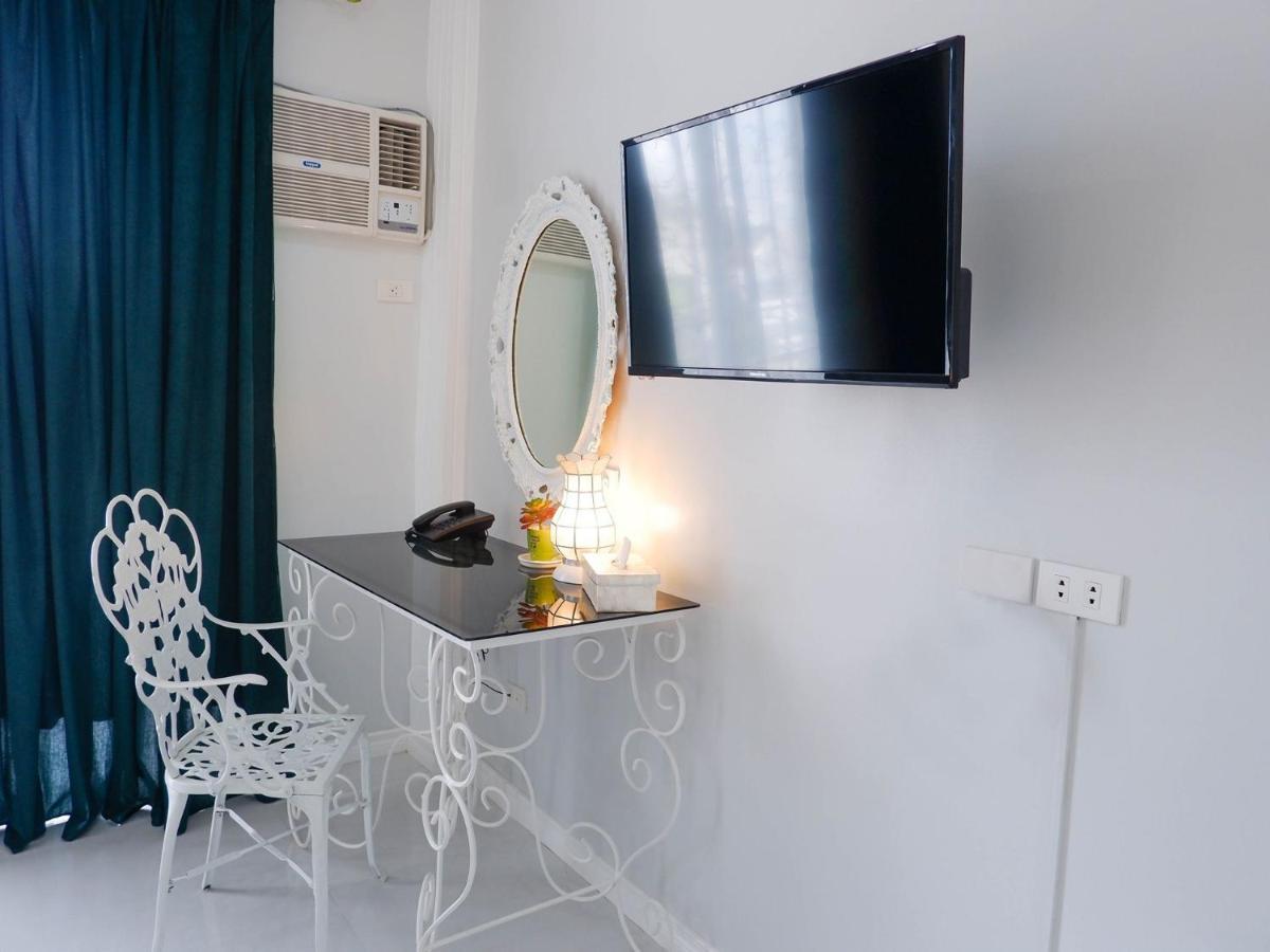 Our Story Boutique Hotel Cagayan de Oro Exteriör bild